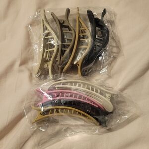 Set of Hair Clips in Neutral and Pink Tones